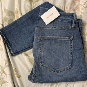 “Ripped jeans” ankle cropped